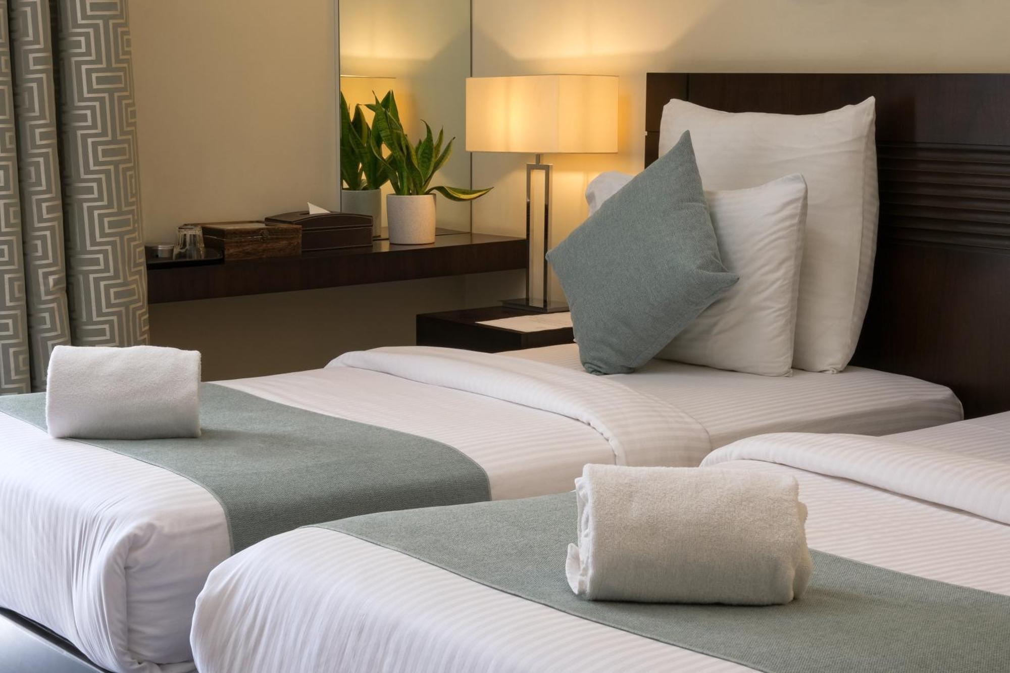 The Parisian Hotel Beirut Eksteriør bilde